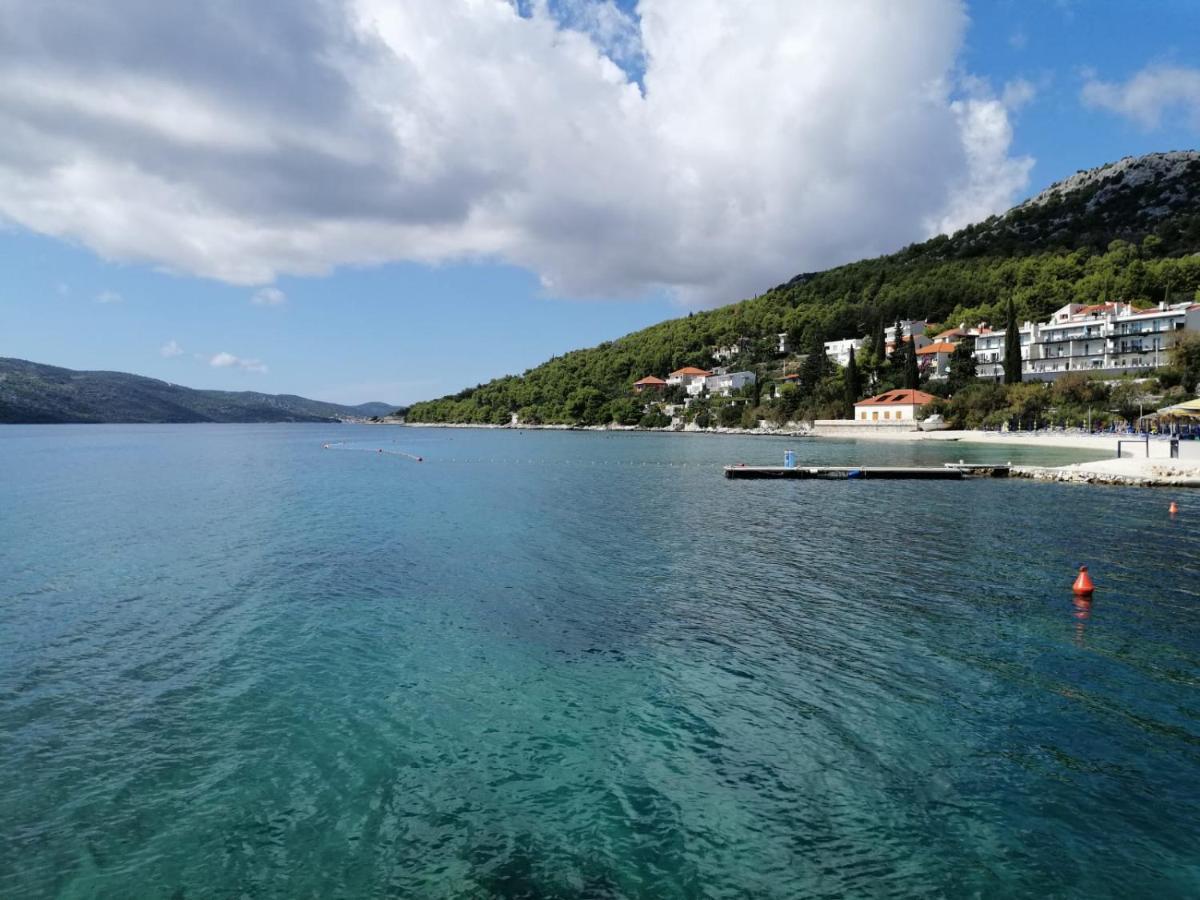 Apartman Gilan Seget Vranjica Exterior foto
